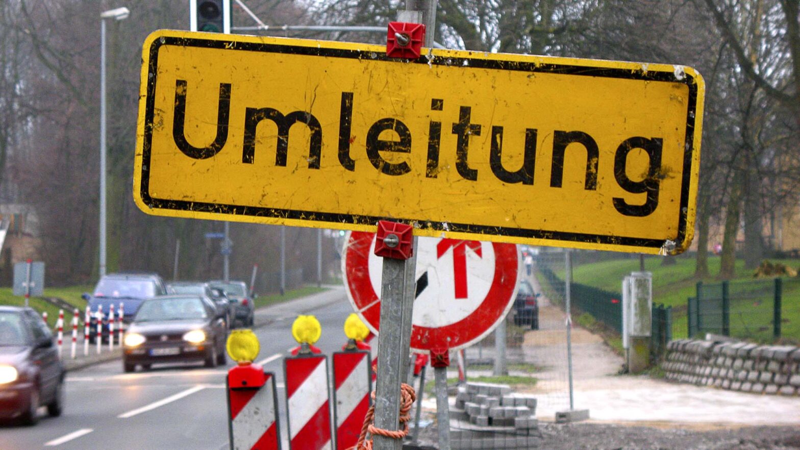 Behinderung auf B 216